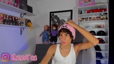 Snapshot of keindren chatting on 01/13/25, 04:19 pablo online show from 01/13/25, 04:19