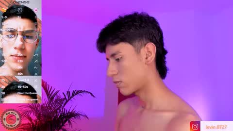 Alejandro Gonzalez online show from 09/17/25, 11:06