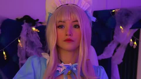 Keira online show from 10/31/25, 06:42