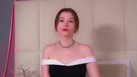 Keira online show from 11/07/25, 06:30