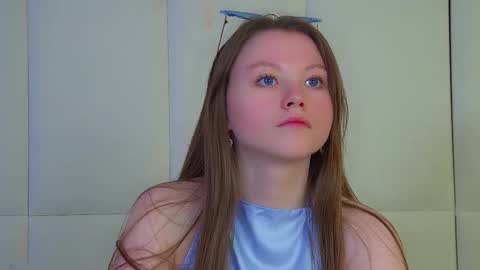 Keira online show from 11/21/25, 06:28