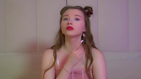 Keira online show from 05/04/26, 06:04