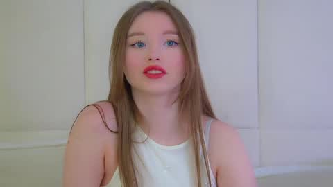 Keira online show from 05/11/26, 06:16