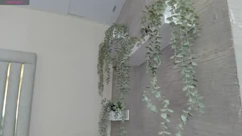 keirahartz online show from 04/30/26, 11:38