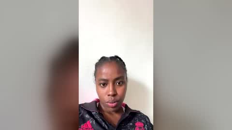 keishareine104 online show from 06/19/26, 11:03