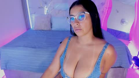 Keisy  online show from 04/16/26, 05:25