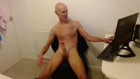 Snapshot of keithc440 chatting on 12/01/24, 07:03 Keith online show from 12/01/24, 07:03