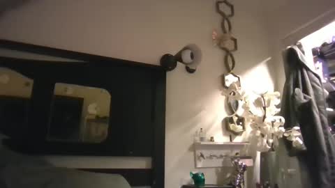 clyde online show from 03/03/25, 06:26