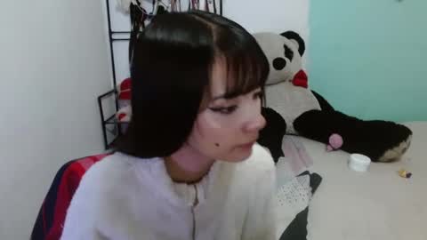 Snapshot of keity_russo03 chatting on 12/19/25, 07:21 annie rosse16 online show from 12/19/25, 07:21