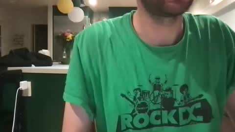 Snapshot of kelkun2828 chatting on 12/22/25, 04:37 kelkun2828 online show from 12/22/25, 04:37