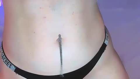 Snapshot of kellefox chatting on 01/19/25, 11:01 Linda online show from 01/19/25, 11:01