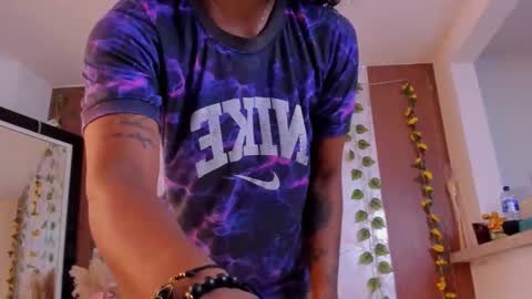 kelly__thomson online show from 05/02/26, 01:05