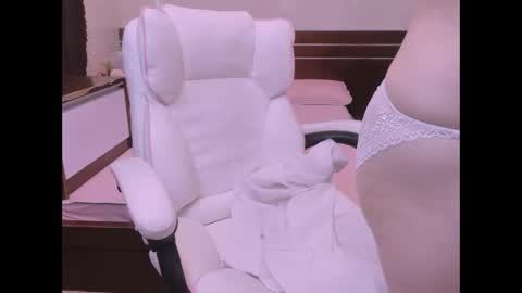 Kelly online show from 04/16/26, 02:56