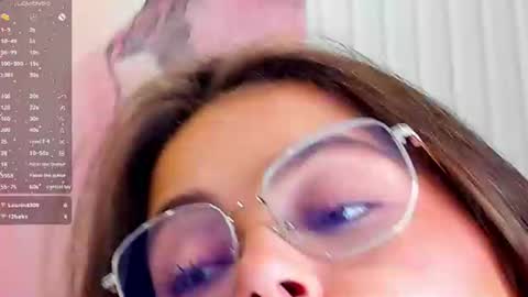Snapshot of kelly_cuutie chatting on 06/27/26, 01:43 Kelly online show from 06/27/26, 01:43