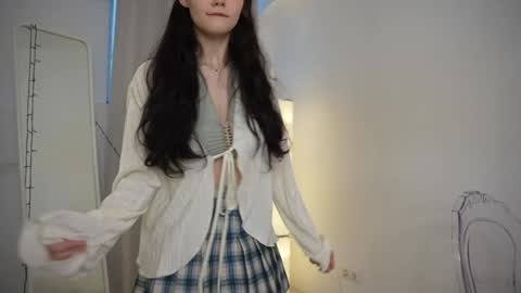 Snapshot of kelly_ember chatting on 12/31/24, 10:37 KELLY online show from 12/31/24, 10:37