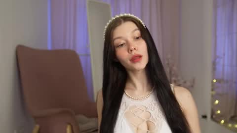 Snapshot of kelly_ember chatting on 02/21/25, 09:34 KELLY online show from 02/21/25, 09:34