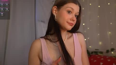 Snapshot of kelly_ember chatting on 09/24/25, 02:20 KELLY online show from 09/24/25, 02:20