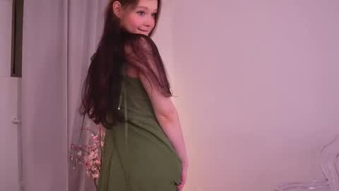 Snapshot of kelly_ember chatting on 11/25/25, 02:17 KELLY online show from 11/25/25, 02:17