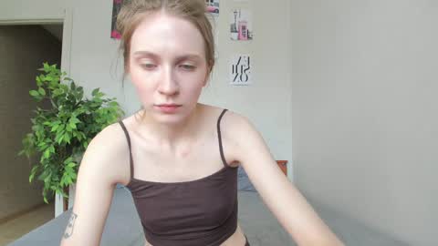 kelly_gerzikaaa online show from 04/11/26, 02:49