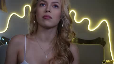 Kelly online show from 10/10/25, 05:28