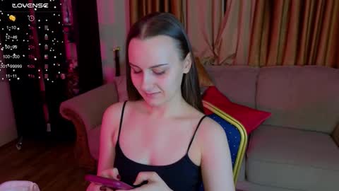 Snapshot of kellycartie chatting on 10/11/25, 11:53 Im Kelly online show from 10/11/25, 11:53