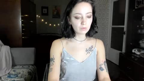 Snapshot of kellydark0111 chatting on 01/18/25, 05:04 Mistress online show from 01/18/25, 05:04