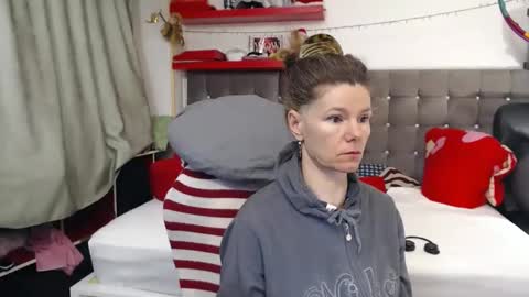 kelly online show from 01/19/26, 01:59