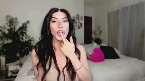 Kelsi  online show from 02/08/26, 10:07