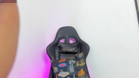 kelsi_steele online show from 04/04/26, 02:54