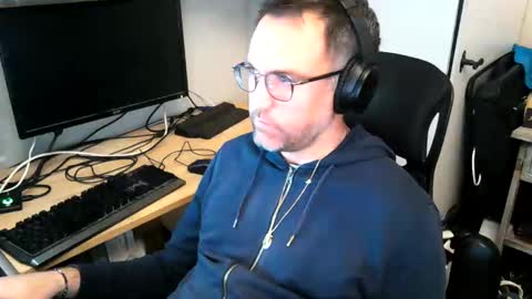 Snapshot of kelvin06133 chatting on 01/15/25, 10:35 kelvin06133 online show from 01/15/25, 10:35