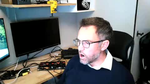 Snapshot of kelvin06133 chatting on 01/19/25, 12:49 kelvin06133 online show from 01/19/25, 12:49