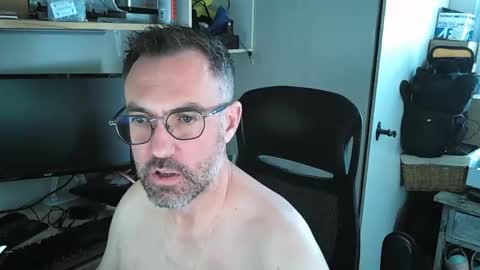 Snapshot of kelvin06133 chatting on 03/25/26, 12:55 kelvin06133 online show from 03/25/26, 12:55