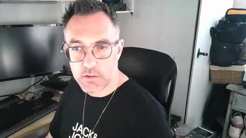 Snapshot of kelvin06133 chatting on 03/27/26, 02:06 kelvin06133 online show from 03/27/26, 02:06