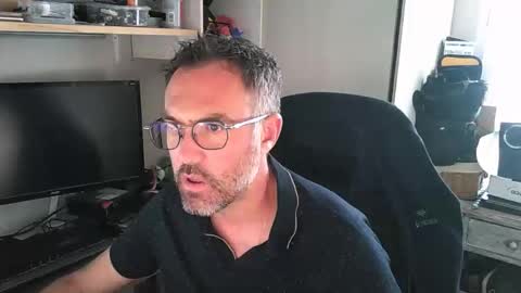 kelvin06133 online show from 04/19/26, 03:11