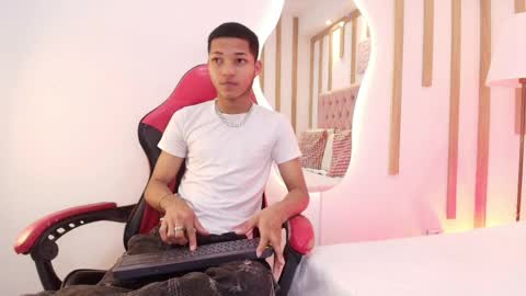 Kelvin online show from 04/05/26, 12:35