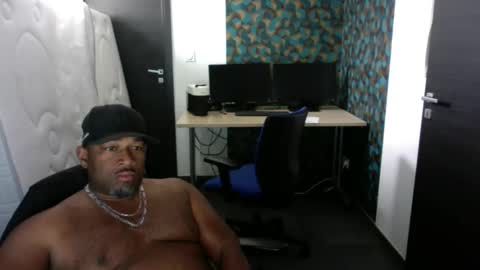 ken3897 online show from 06/04/26, 08:31