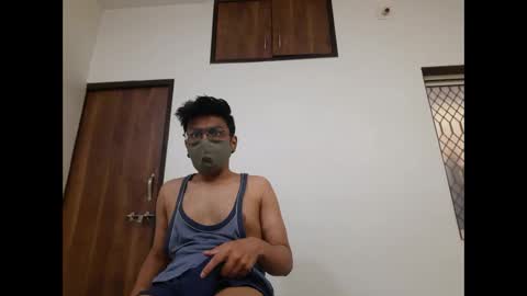 Snapshot of ken771 chatting on 02/11/25, 10:04 ken771 online show from 02/11/25, 10:04