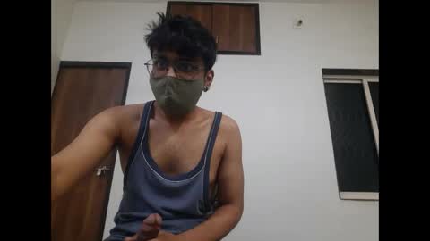 Snapshot of ken771 chatting on 02/16/25, 06:10 ken771 online show from 02/16/25, 06:10