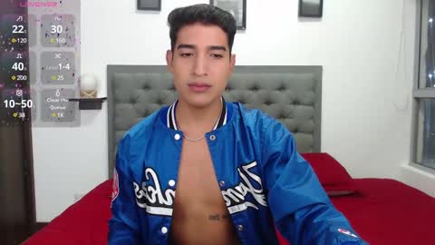 Snapshot of ken_blaker chatting on 12/28/24, 01:18 ken_blaker online show from 12/28/24, 01:18