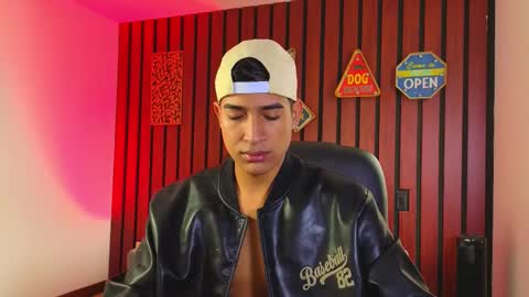 Snapshot of ken_blaker chatting on 10/22/25, 12:16 ken_blaker online show from 10/22/25, 12:16