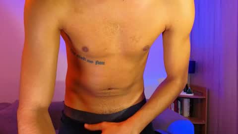 Snapshot of ken_blaker chatting on 12/21/25, 12:45 ken_blaker online show from 12/21/25, 12:45