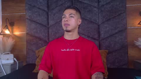   online show from 02/12/25, 02:35