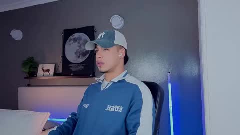   online show from 10/13/25, 11:32