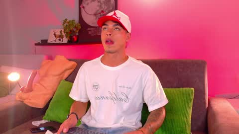   online show from 04/10/26, 09:47