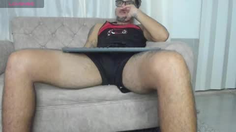 Snapshot of ken_cooper chatting on 01/28/25, 07:10 ken cooper online show from 01/28/25, 07:10