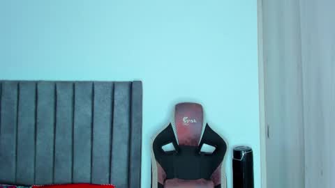 Snapshot of ken_mailik chatting on 02/01/25, 03:30 ken_mailik online show from 02/01/25, 03:30