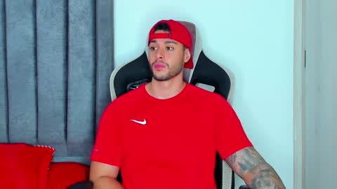 Snapshot of ken_mailik chatting on 02/07/25, 02:29 ken_mailik online show from 02/07/25, 02:29