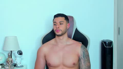 Snapshot of ken_mailik chatting on 02/19/25, 12:14 ken_mailik online show from 02/19/25, 12:14