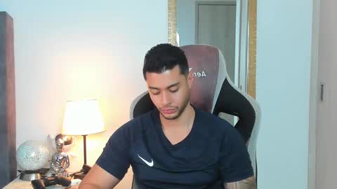 Snapshot of ken_mailik chatting on 11/21/25, 03:05 ken_mailik online show from 11/21/25, 03:05