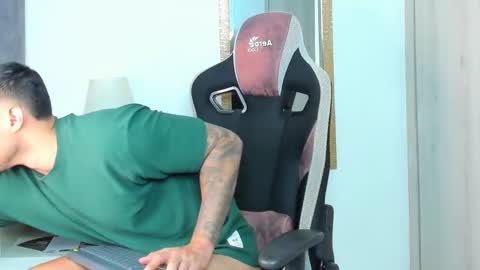 Snapshot of ken_mailik chatting on 11/23/25, 07:24 ken_mailik online show from 11/23/25, 07:24